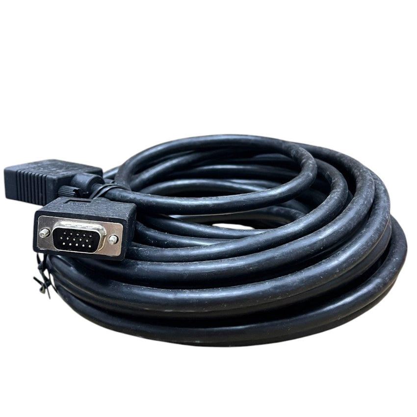 10 meter VGA cable male to male for connecting monitors and projectors with reliable signal transmission