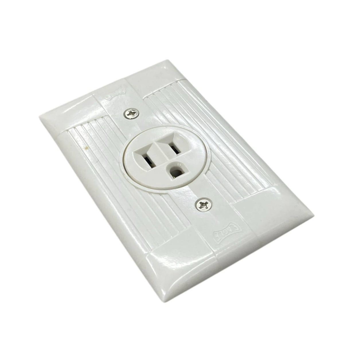Eagle 15a 250v electrical outlet white designed for reliable power access in homes and offices