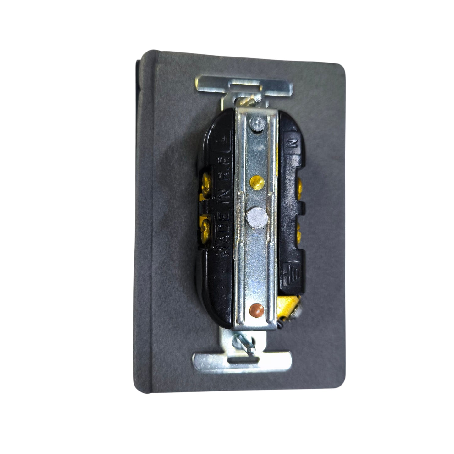 Eagle 2 Gang Weatherproof Tandem Outlet with Ground 15A 250V CATS999 826B