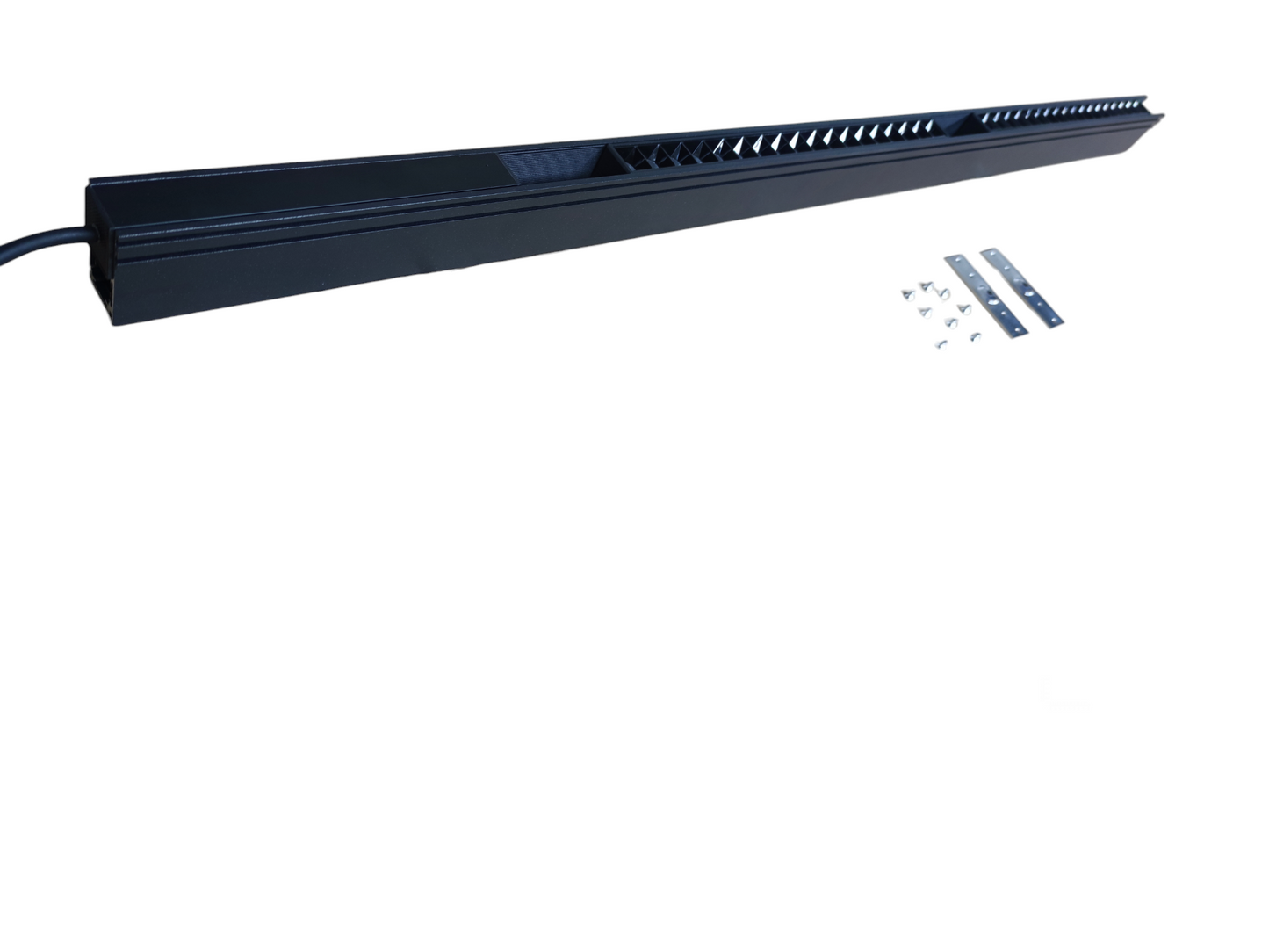 ILLUMIQ TERRA 18W LED grille track light 4000K in sleek black design with mounting brackets