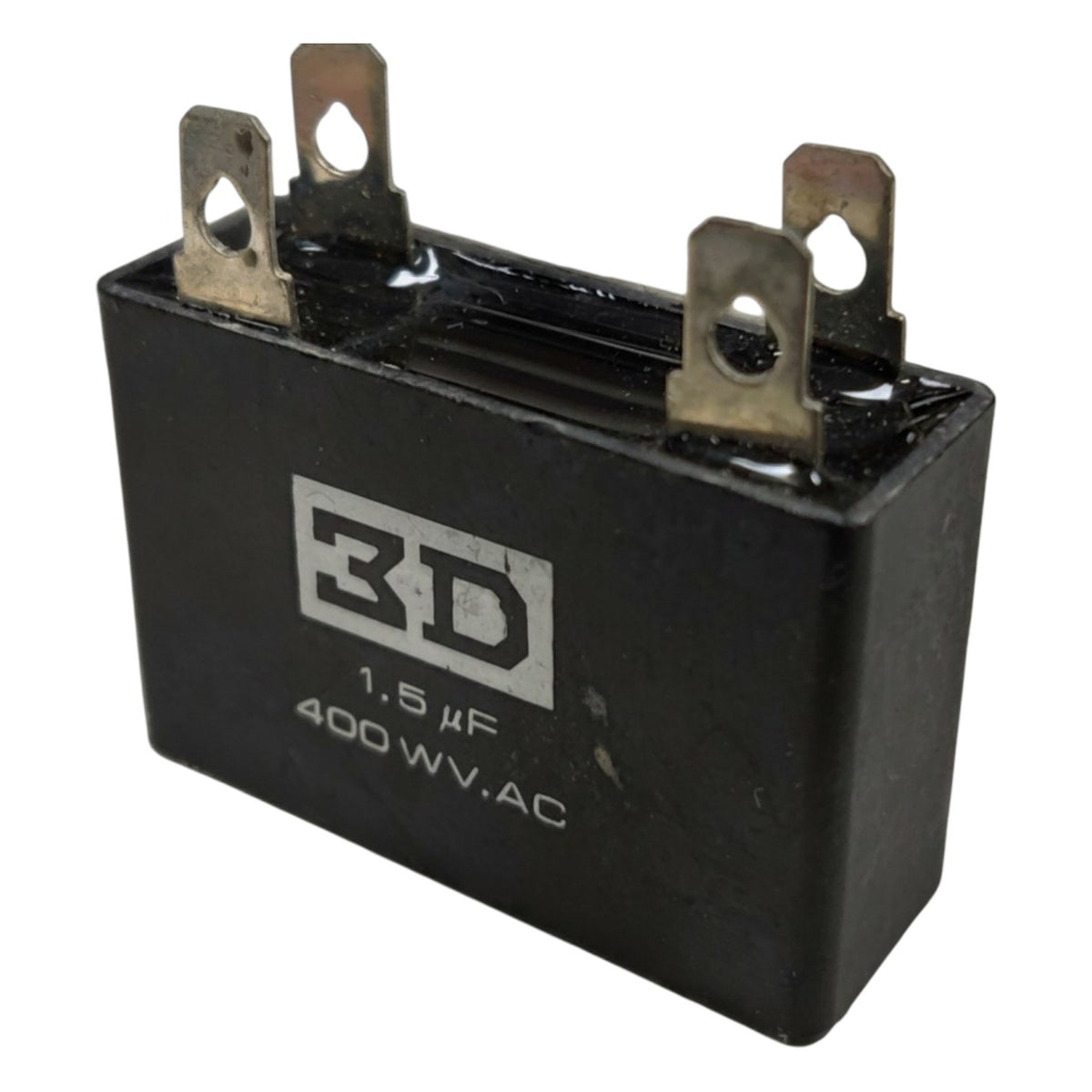 Black capacitor with '3D' branding on a white background