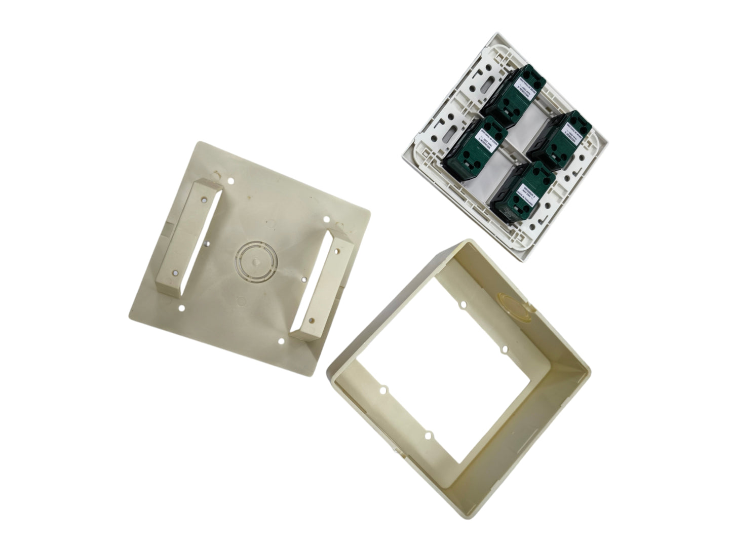 Panasonic 4 Gang 3 Way Switch 16A 250V with Series with Utility Box WEG6804+(4XWEG5002K-5)+Utility Box