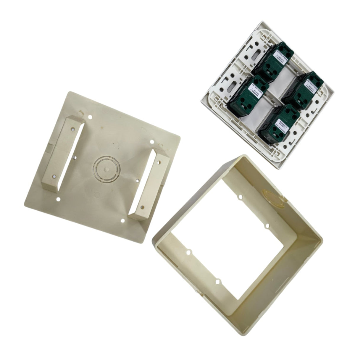Panasonic 4 Gang 3 Way Switch 16A 250V with Series with Utility Box WEG6804+(4XWEG5002K-5)+Utility Box