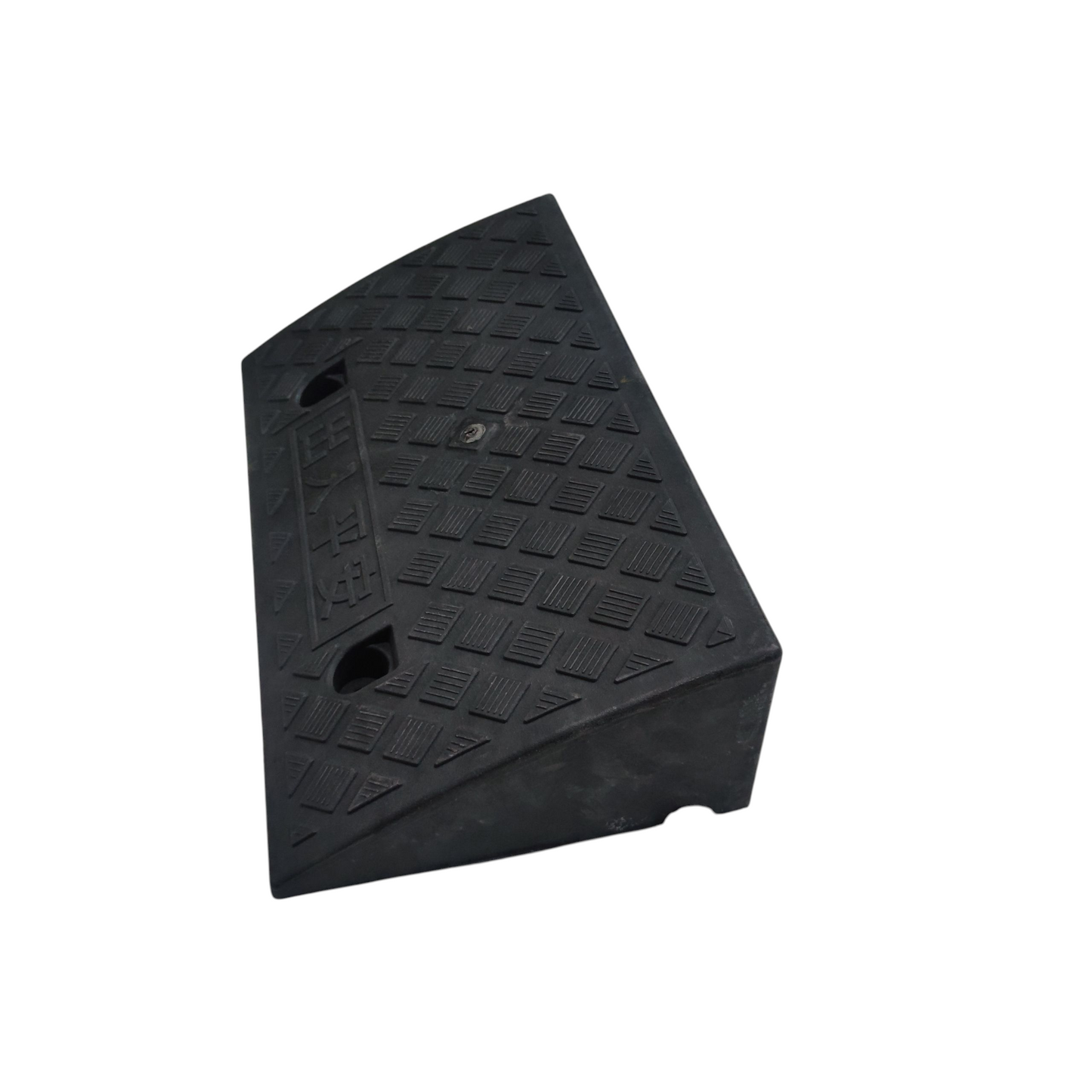 Grippes 495mm ramp for electrical outlets made from durable rubber with a textured surface