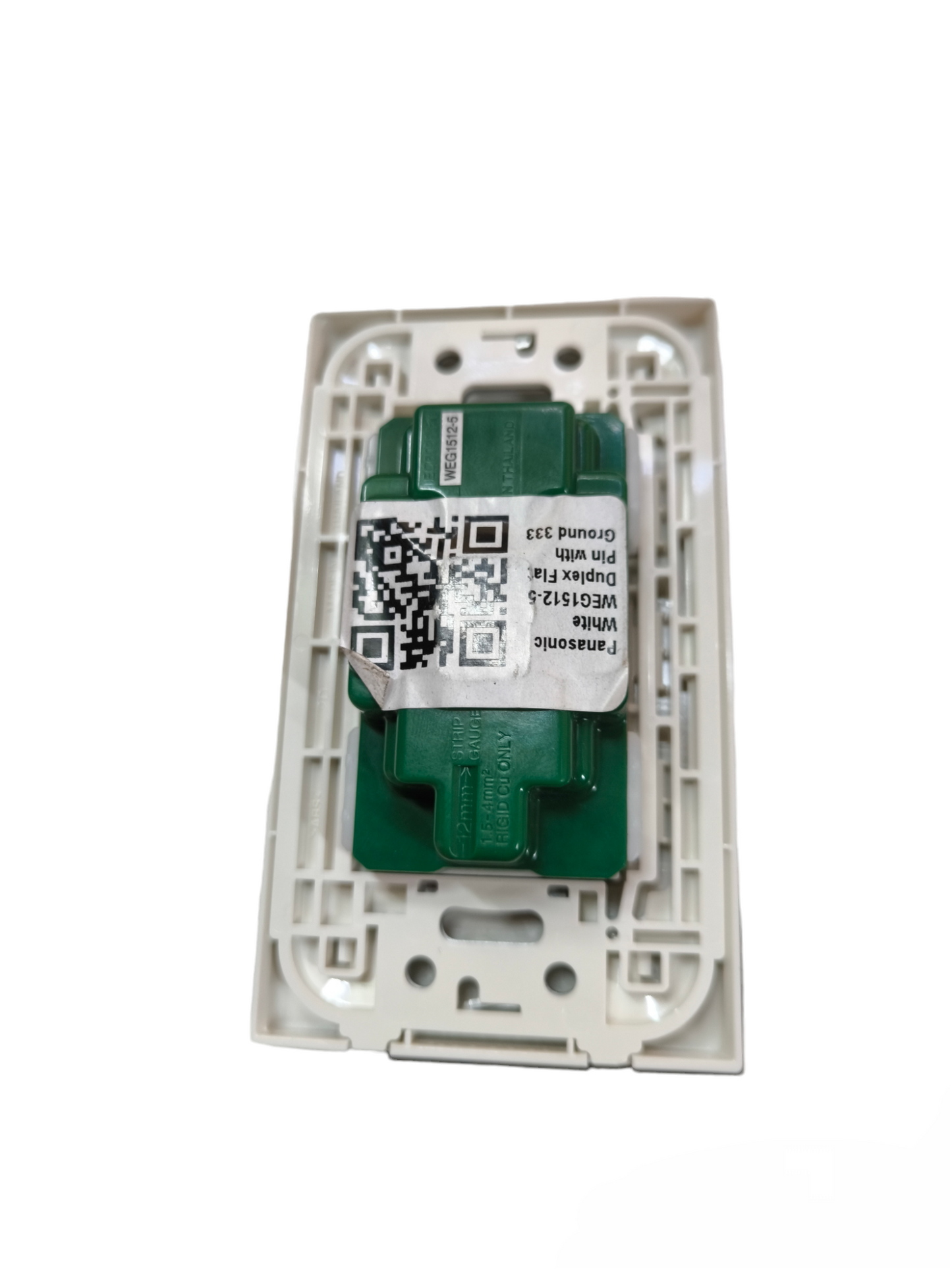 Panasonic Duplex Flat Pin Outlet with Ground 16A 250V with Plate Cover WEG1512-5/WEG6803W-1