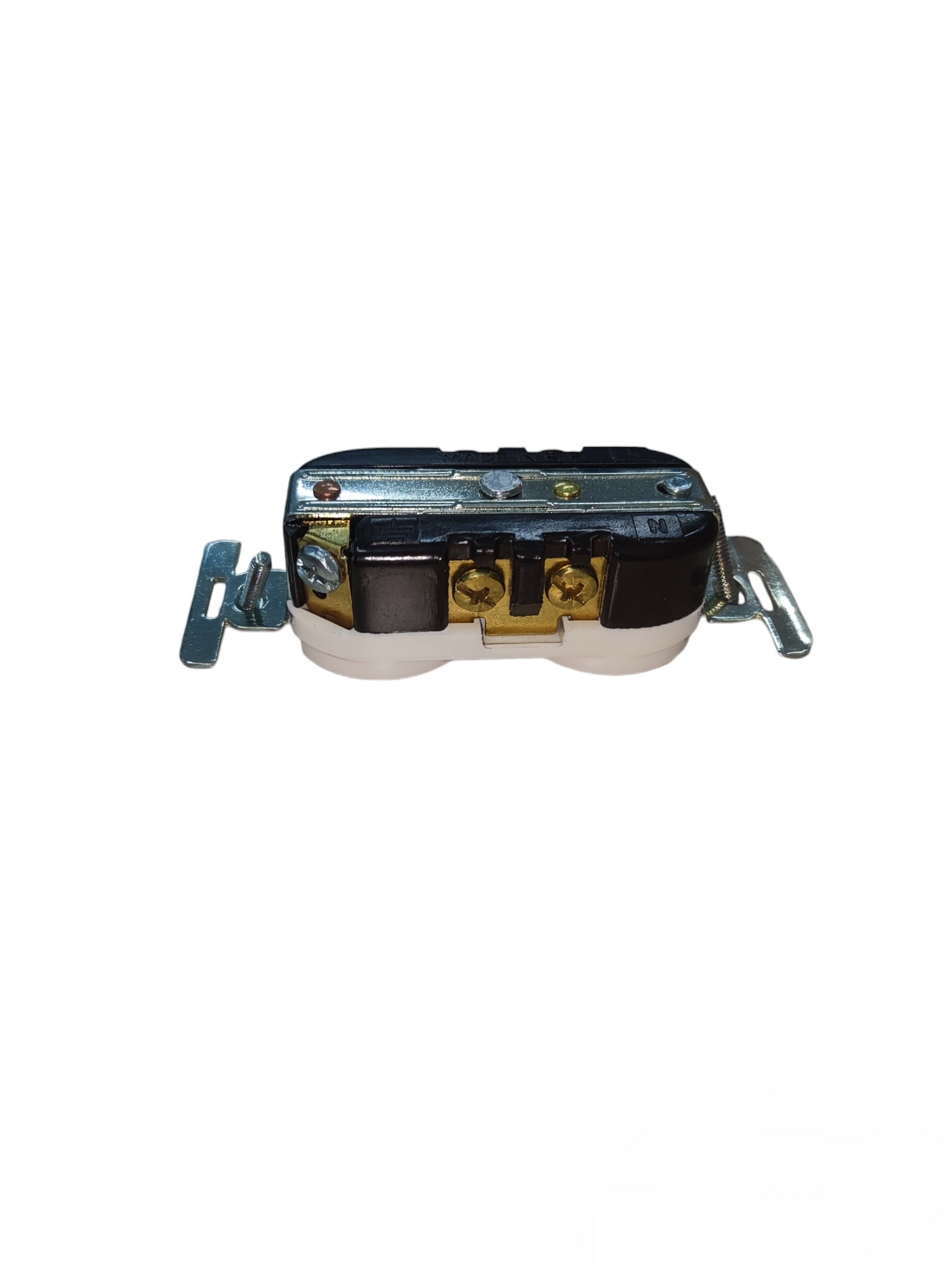 Eagle Duplex Universal Outlet with Ground 15A 250V CAT 828 C
