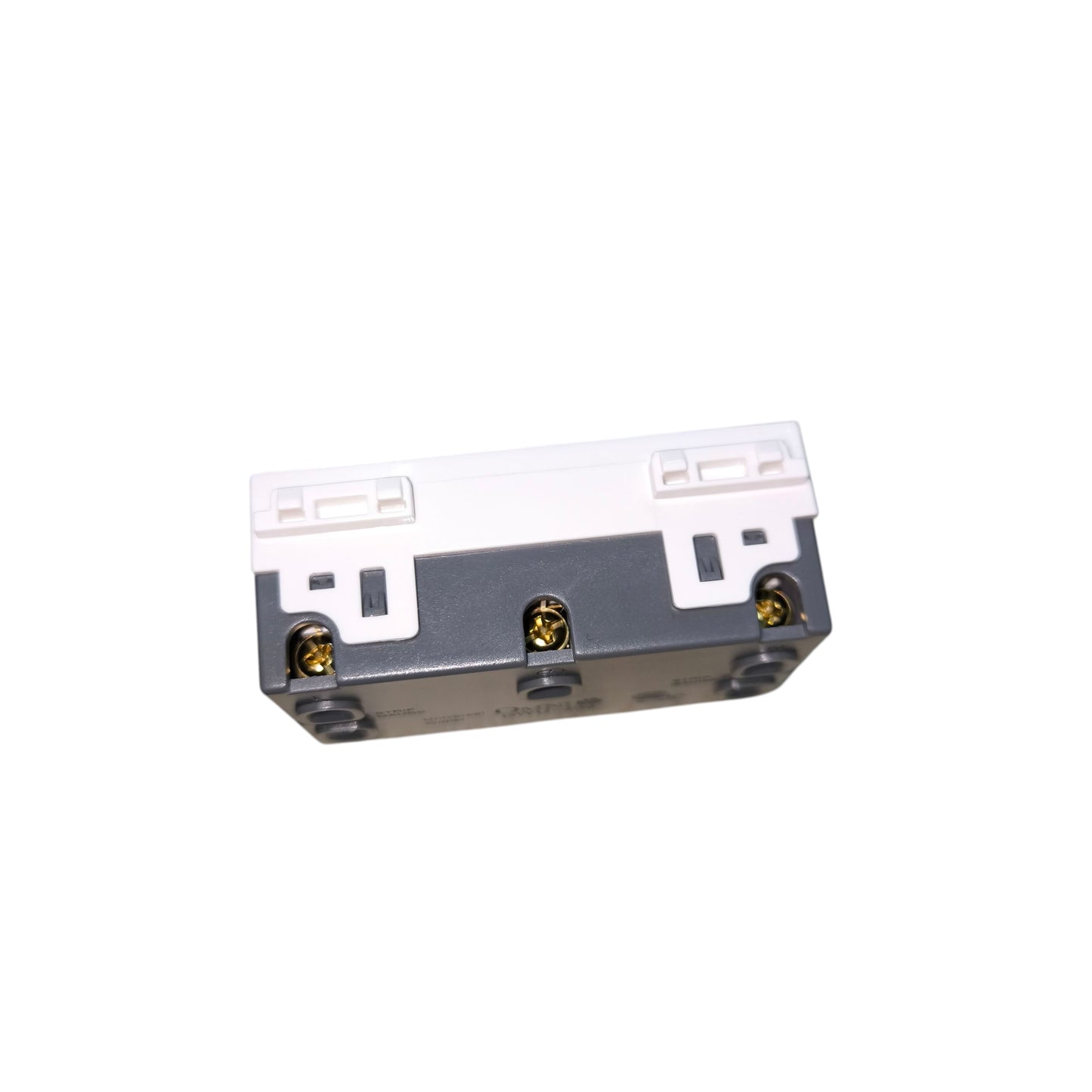Omni Duplex Universal Outlet with Ground 16A 250V Designer Series Ivory DWU-402I