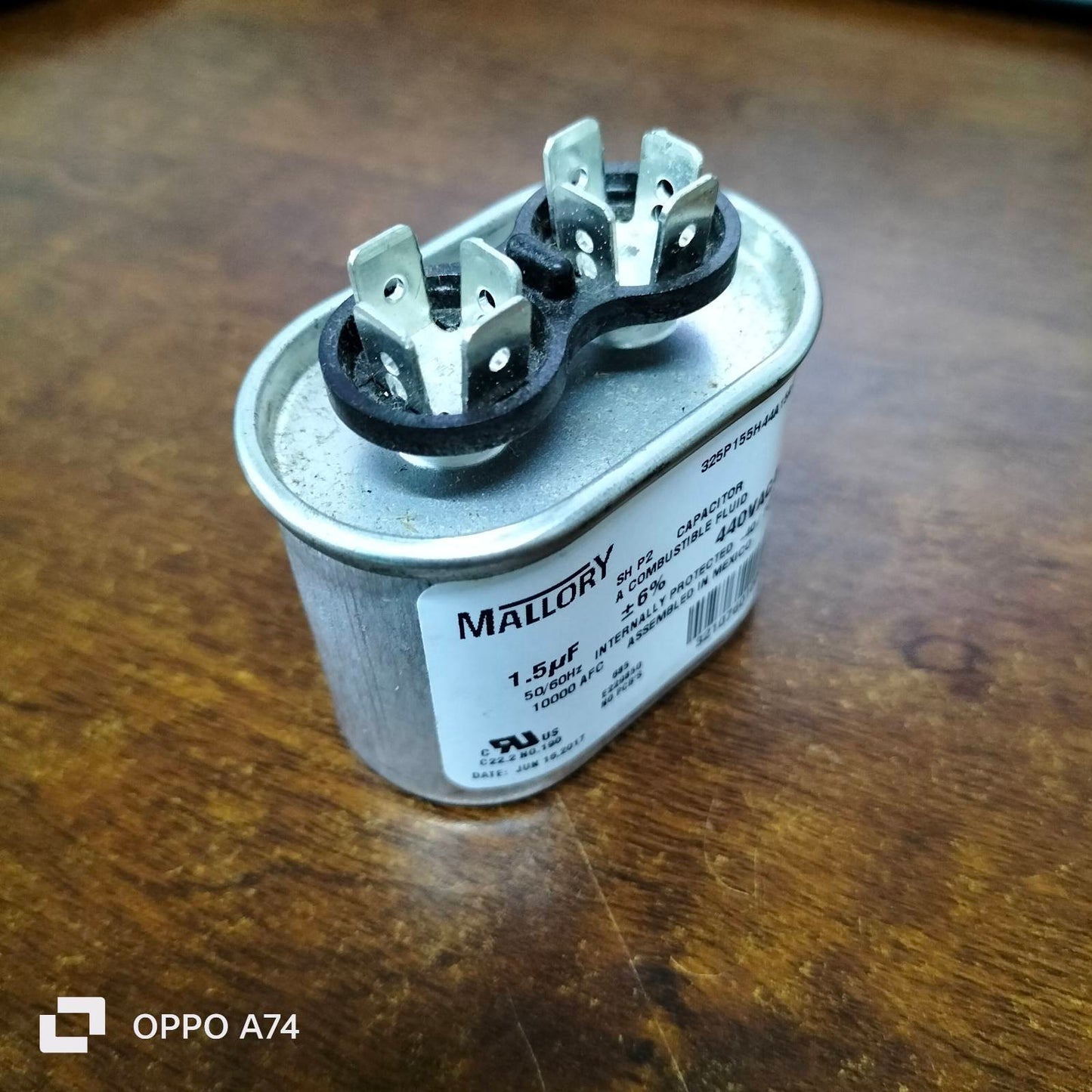 Mallory Oil-Filled Metallized Polypropylene Film Running Capacitor 1.5UF 440V AC 50/60Hz Cylindrical Aluminum Can, With Resin-Sealed Terminals, Assembled in MEXICO
