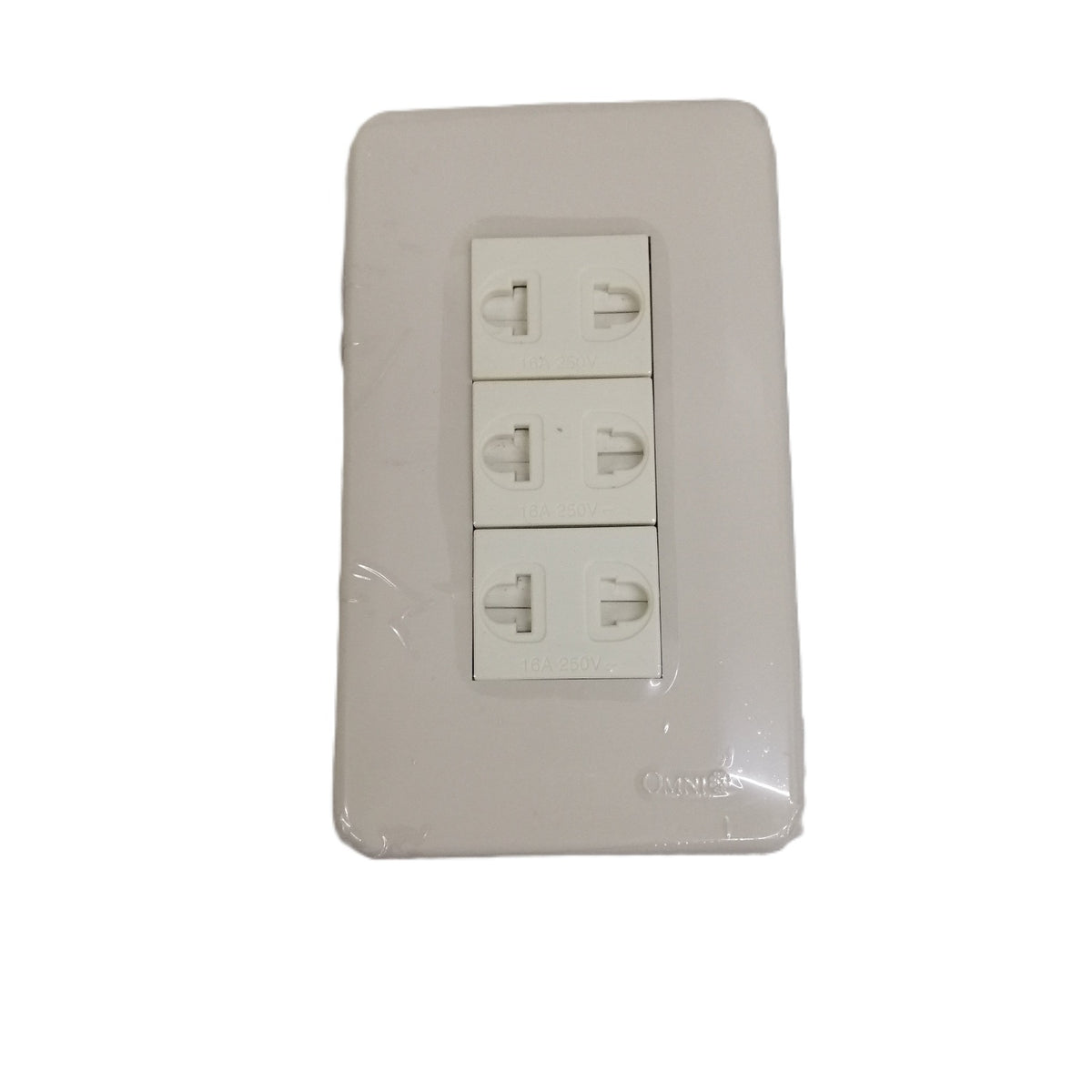 Omni Classis Series 3 Gang Universal Outlet with Shutter 16A 250V with Plate Cover WEP-103+(WEU-202x3)