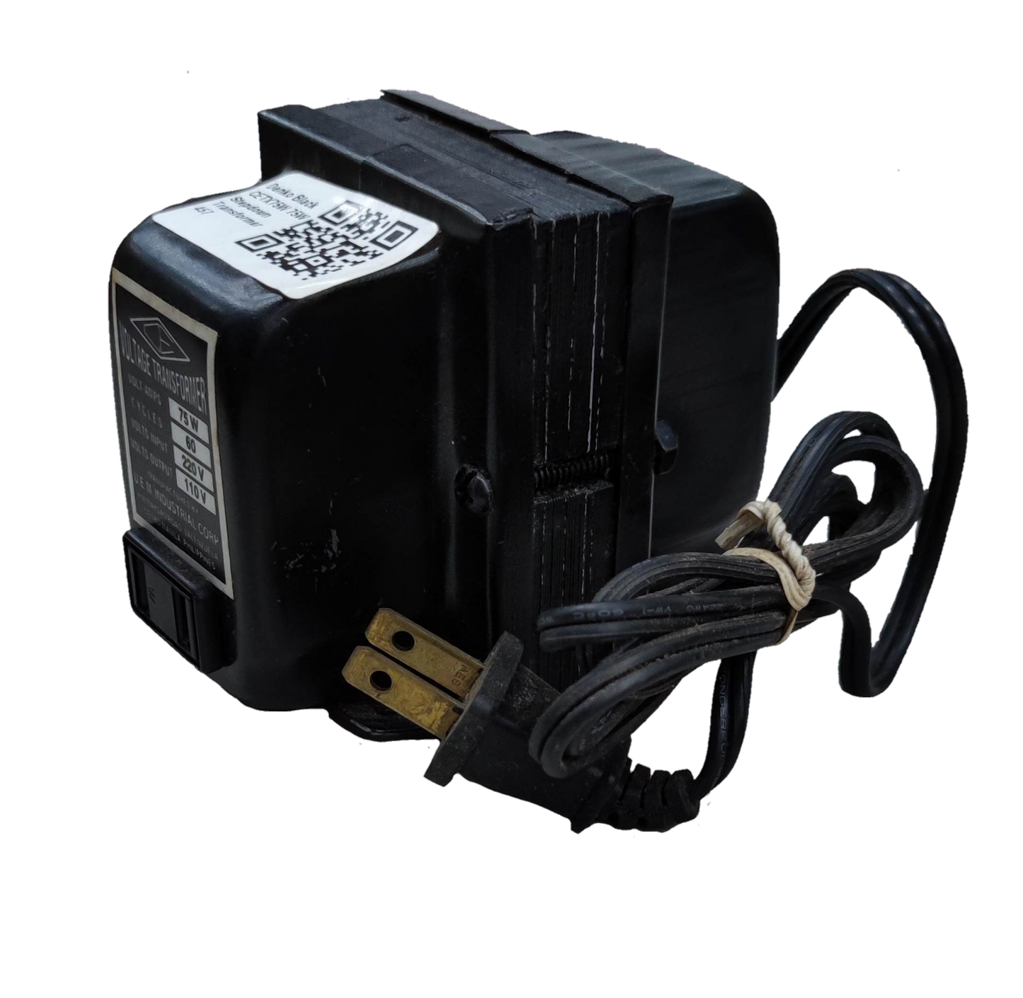 CE 75W step down transformer 220V to 110V power adapter with attached black cord and plug