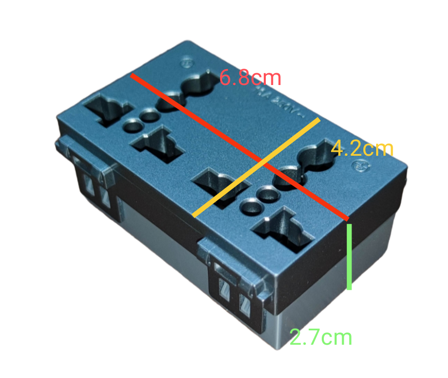 Omni Duplex Universal Outlet with Ground Designer Series Graphite 16A 250V DWU-402