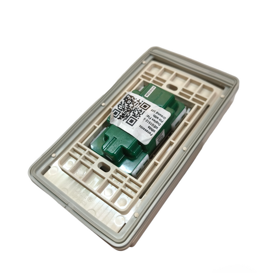 Panasonic & Omni Weatherproof Duplex Flat Pin Outlet 15A 250V with Plate WPP-602/WEG6803W-1/WEG1512-5