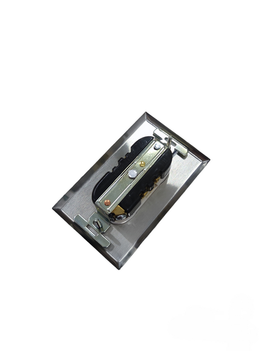 Eagle Duplex Universal Outlet with Ground and Stainless Plate Cover 15A 220V CAT828C/CAT132SSP