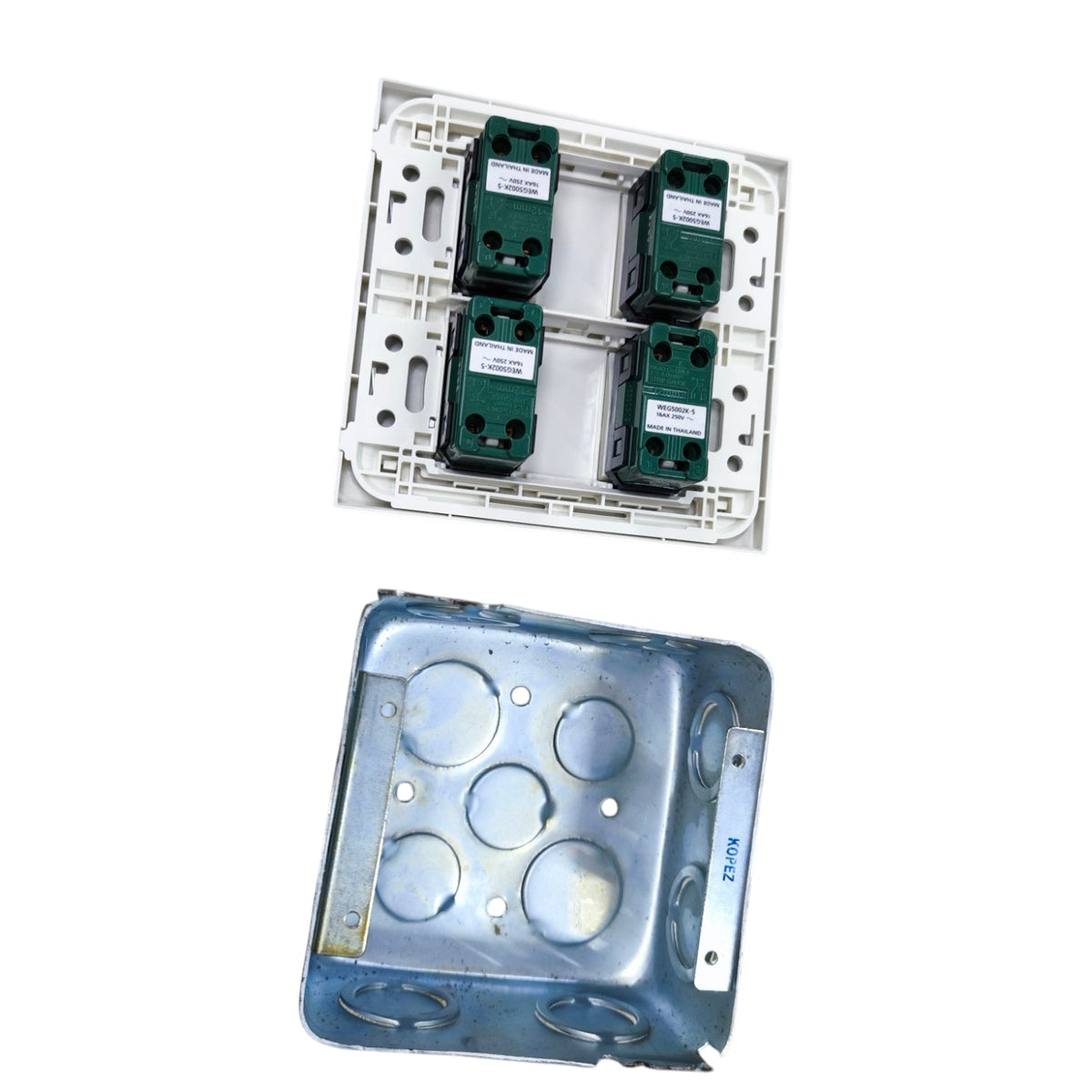 Panasonic 4 Gang 3 Way Switch 16A 250V with Series with Utility Box WEG6804+(4XWEG5002K-5)+Utility Box