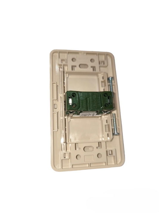 Omni 1 Gang 1 Way Switch 16A 250V with Plate Cover Classic WEP-101+WES-213