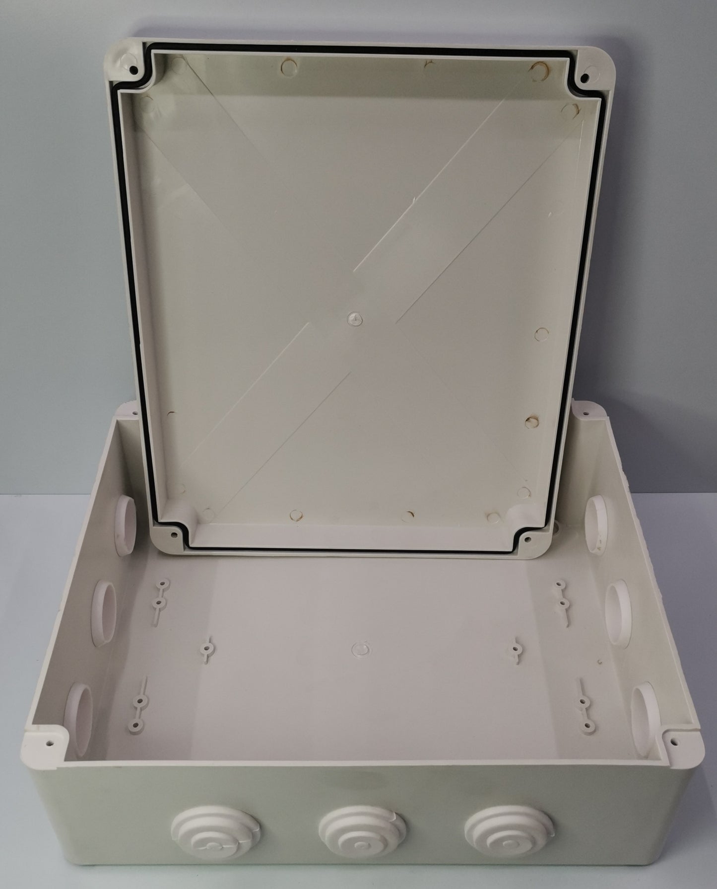 Grippes PVC Box 300x250x120 O Type electrical enclosure box with secure lid for circuitry protection