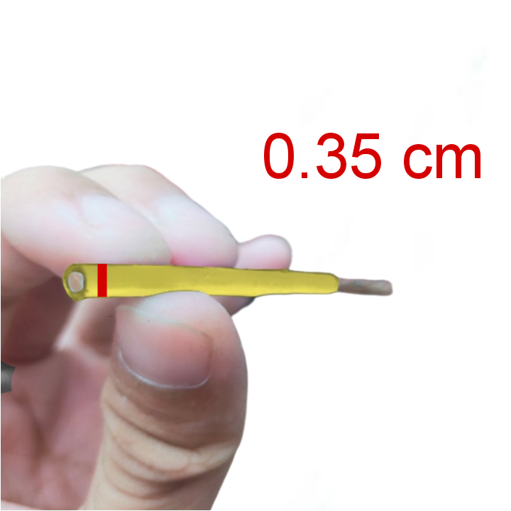 Royu 12 AWG stranded wire yellow with stripped stranded copper tip held between fingers showing 0.35 cm measurement