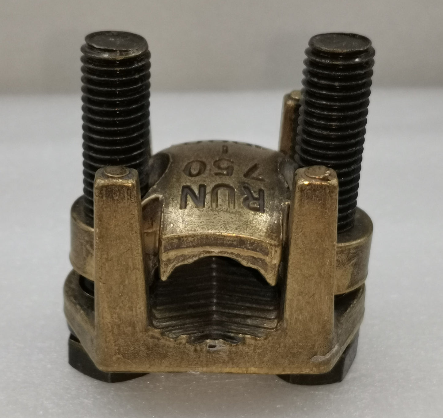 Local Solderless Connector 2 Bolt 350-500MCM electrical circuitry part with metal construction