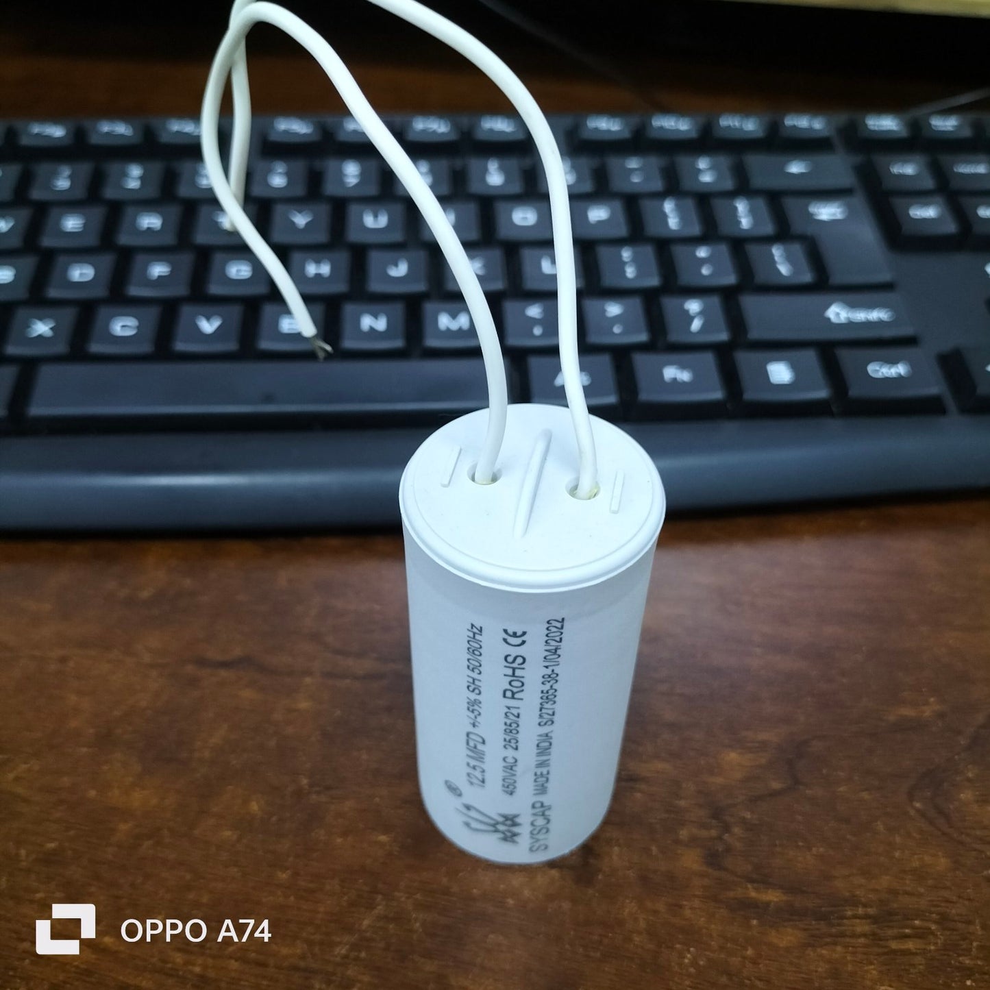Syscap white motor capacitor with two white wires