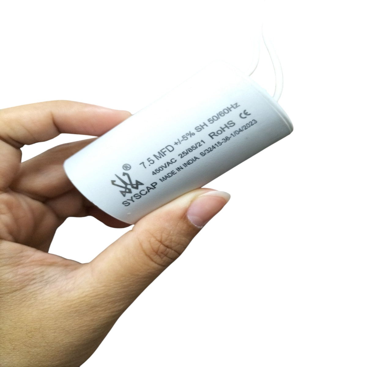 Syscap 7.5 MFD Running Capacitor 450V AC with white housing for electrical applications