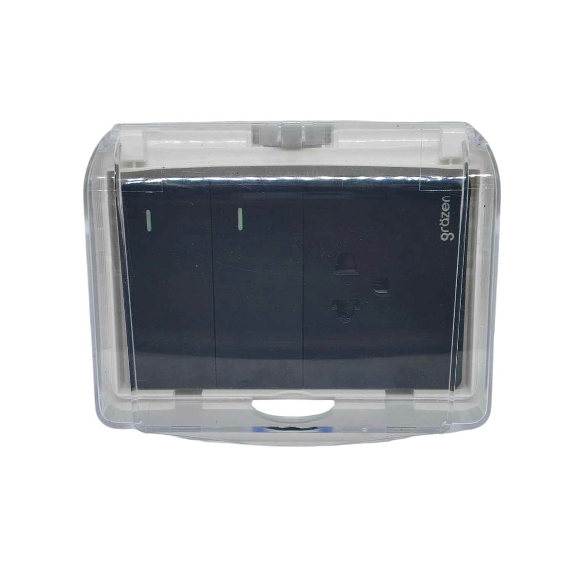Grazen 16A 220V weatherproof electrical plate with a protective cover for outdoor use