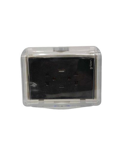Grazen Weatherproof Plate Cover with Duplex Universal Outlet with Ground 16A 220V with USB-A and USB-C 2100mAh 5VDC