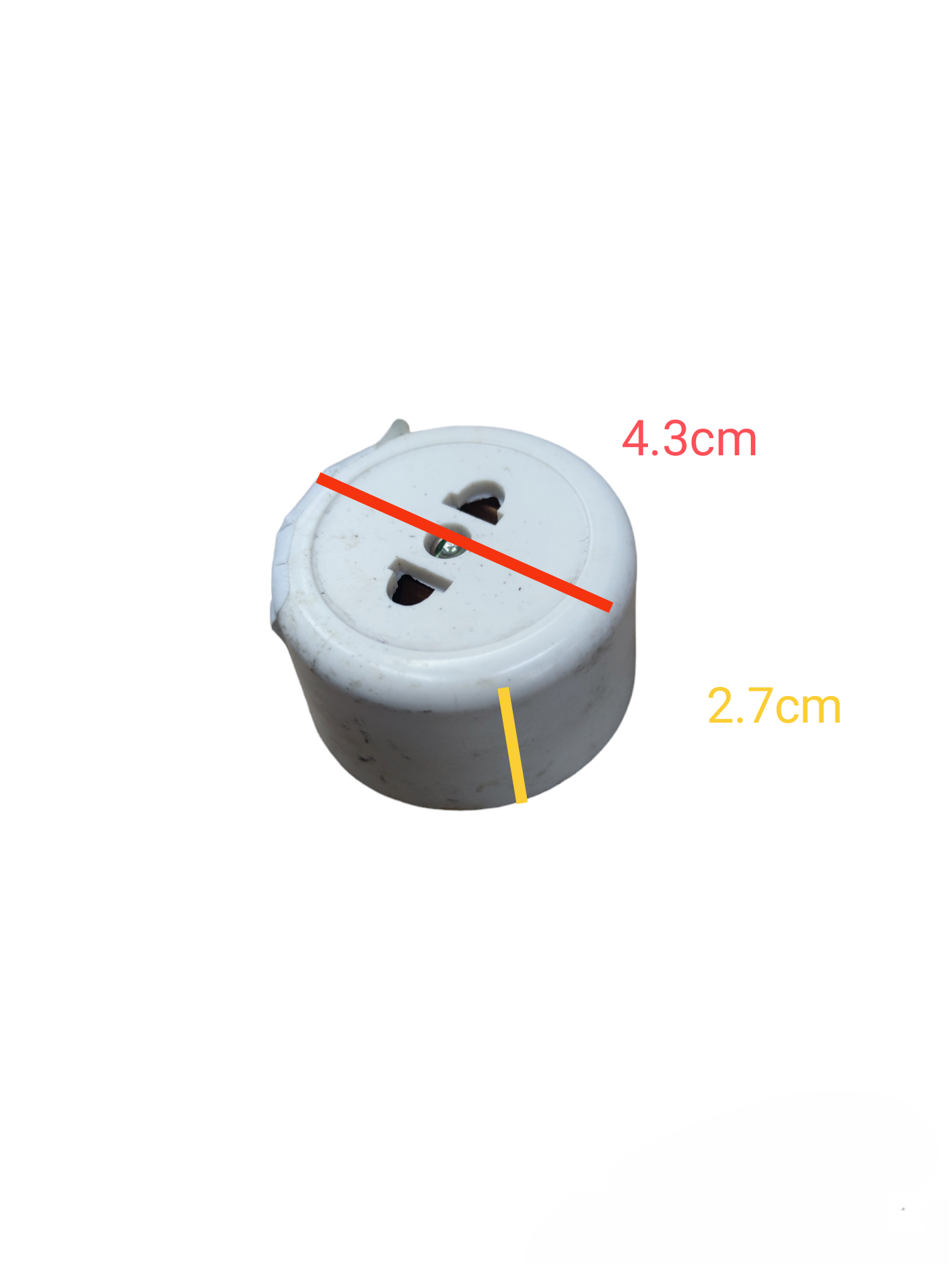 1 Gang Round White 5A 220V power point socket with circular design and compact size