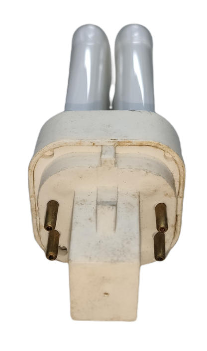 China made 10W 4 pin light PL daylight compact fluorescent bulb with a white base