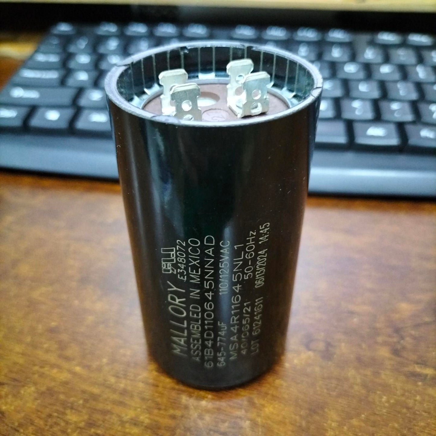 Mallory, Starting Capacitor 645-774uF 110-125V AC, Motor Capacitor 645-774MFD