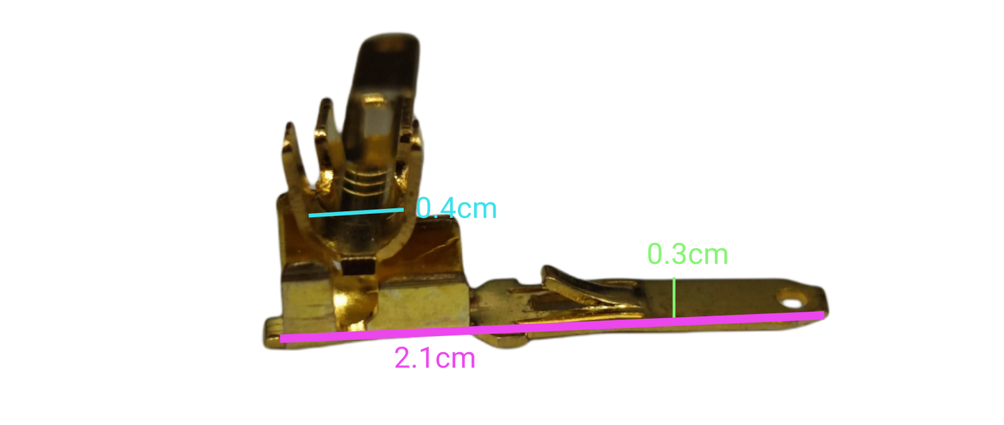 Detailed image of 4mm male and female terminal lugs showcasing measurements and design features