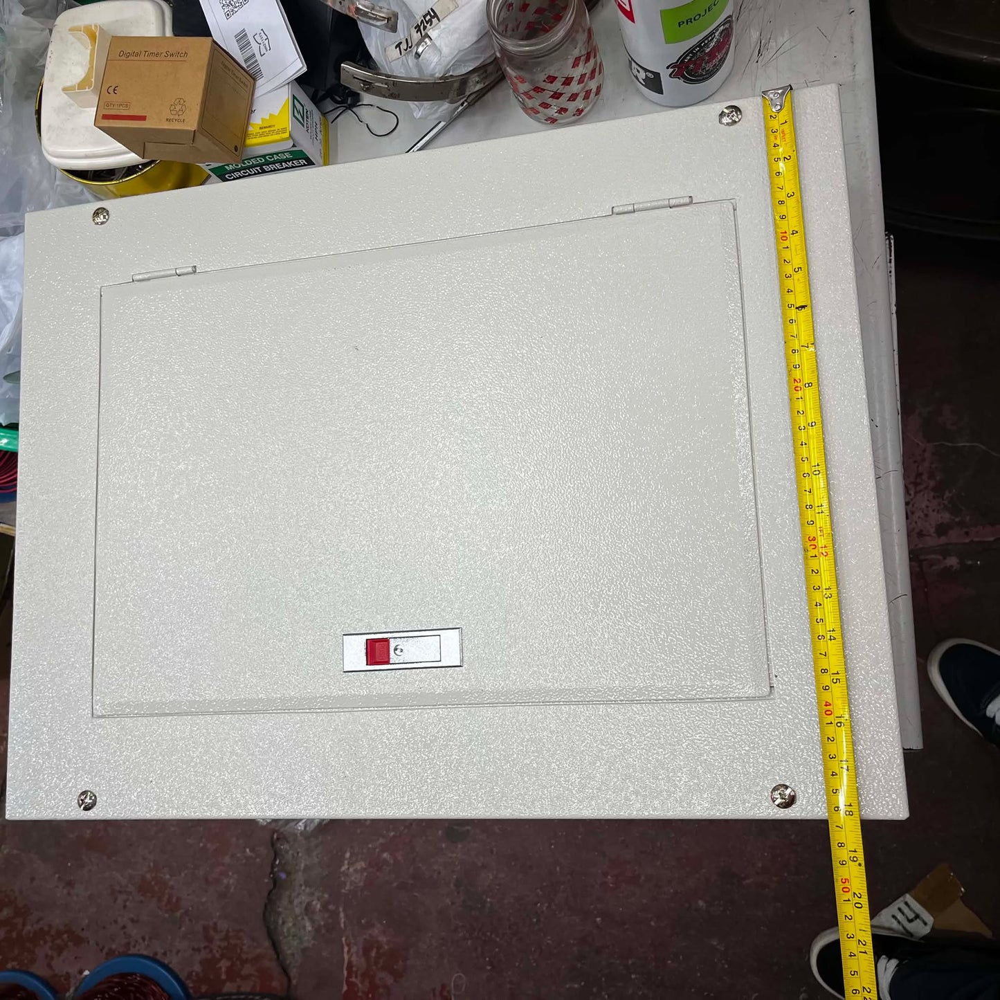 Panel Box for Schneider Circuit Breaker Main EZC100H 3Pole MCCB 18 Branches EZC100H 1 Pole, 8 Branches 2 Pole, 6 Branches 3 Pole MCCB with Neutral and Grounding Nema 1