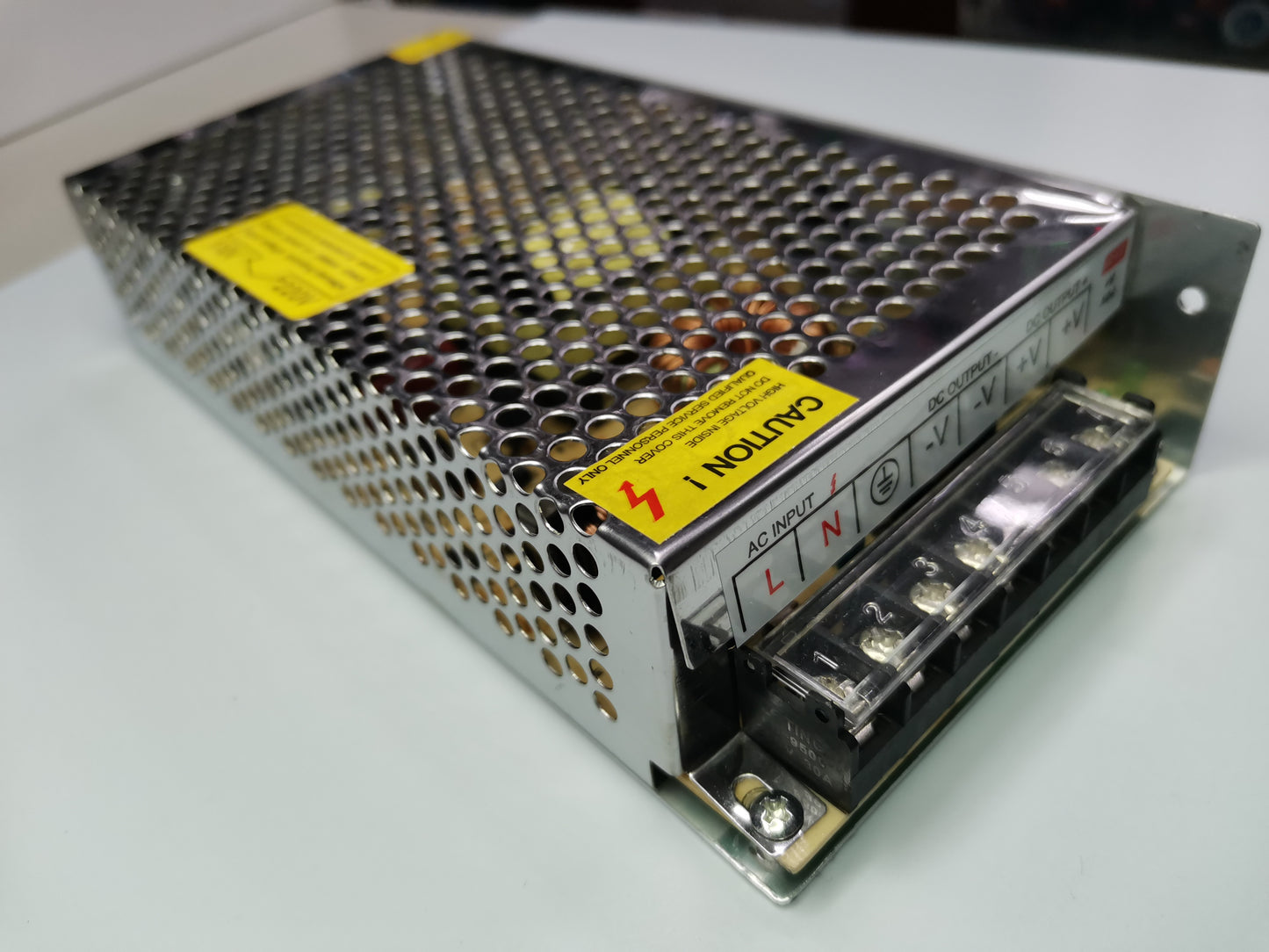 Power Supply 24V 10A, Regulated Output 24VDC 10A Input 220V, LED Driver 24VDC 10A, 24V 240W /240VA , CCTV Power Supply 24VDC 10A (ZwitseRise), Switching Power Supply 24V10A