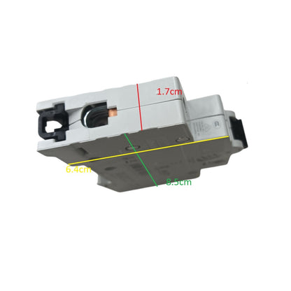 A gray electrical component with black connectors, overlaid with dimension lines and measurements in centimeters (6.4cm, 8.