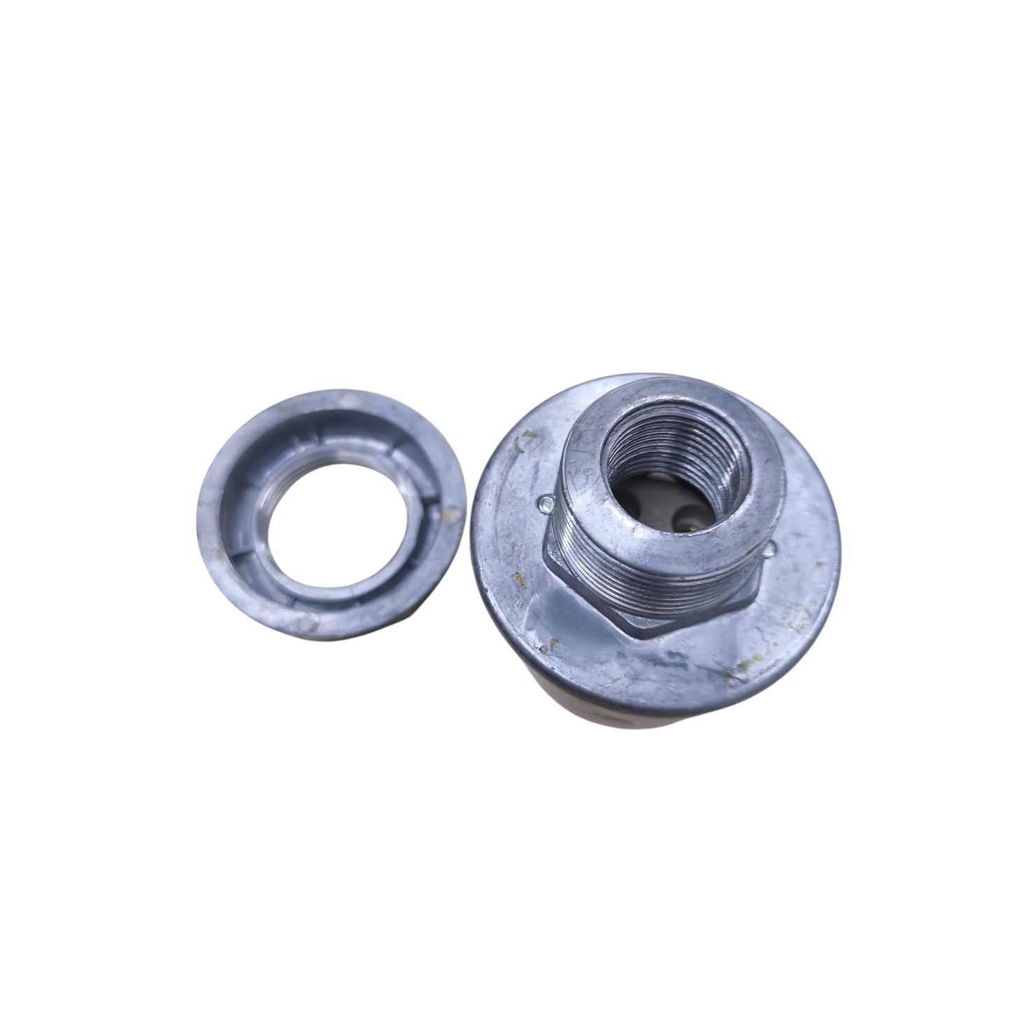 AMCO Porcelain E27 Socket with Bracket 1/2 Conduit Thread