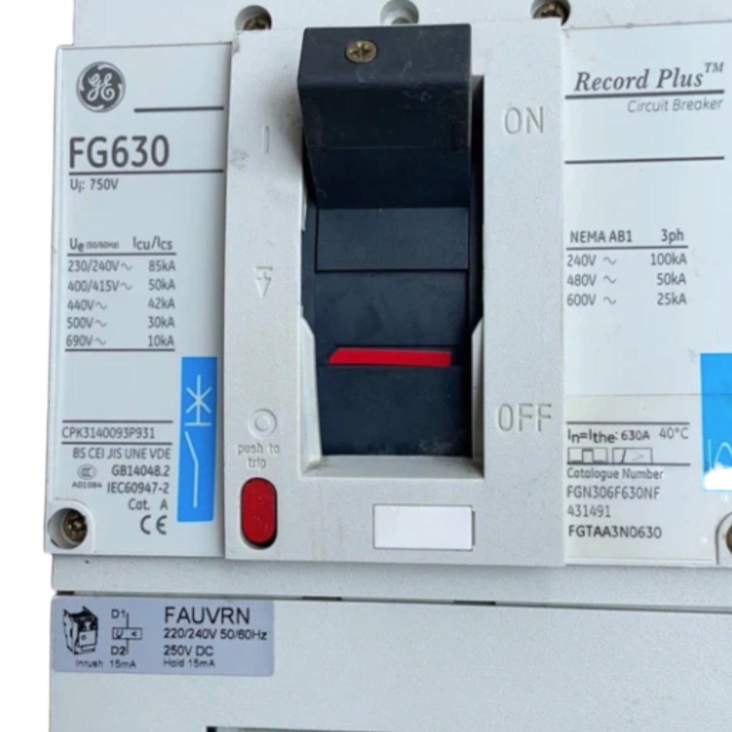 Electrical circuit breaker with GE branding and model number FG630. GE 500A 3Pole 85KAIC 220V MCCB Industrial Circuit Breaker FG630 Record Plus FGNDA3500NF