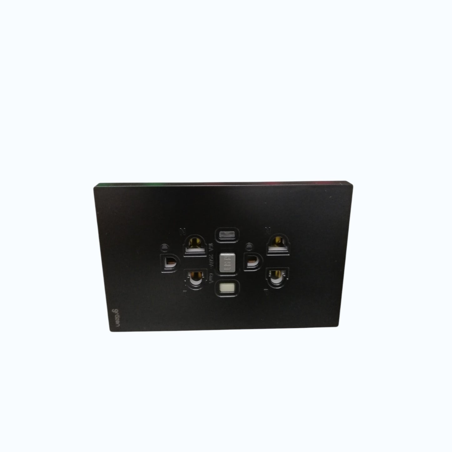 Grazen Duplex GFCI Outlet 20A 250V 6mA sensitivity 11ms response time