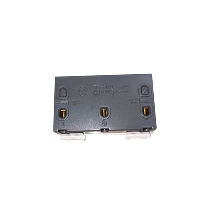 Omni Duplex Universal Outlet with Ground 16A 250V Designer Series Ivory DWU-402I