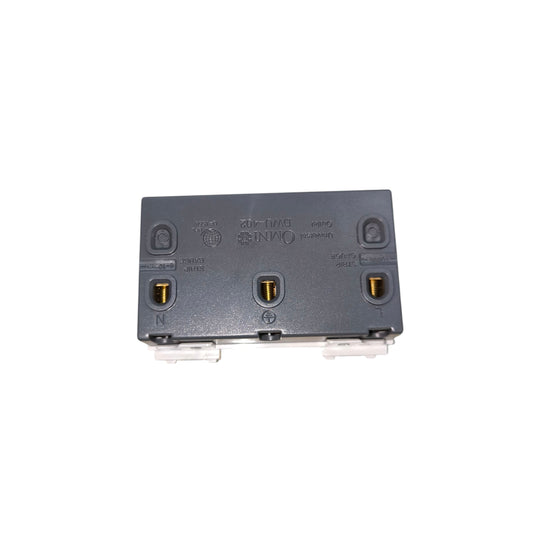 Omni Duplex Universal Outlet with Ground 16A 250V Designer Series Ivory DWU-402I