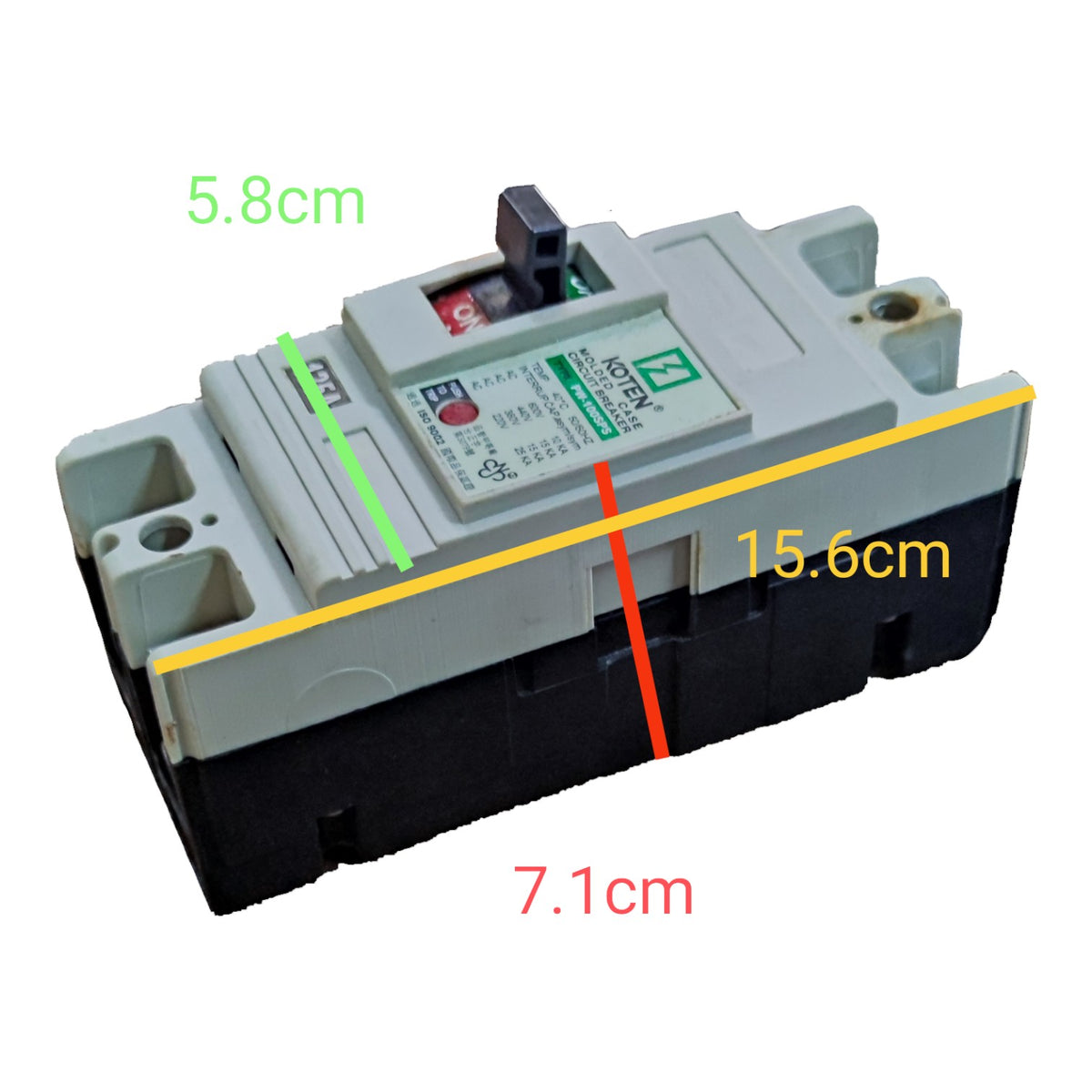 A molded electrical switch or fuse holder shown on a plain white background with overlaid dimension lines and text indicating measurements of 5.8 cm, 15.