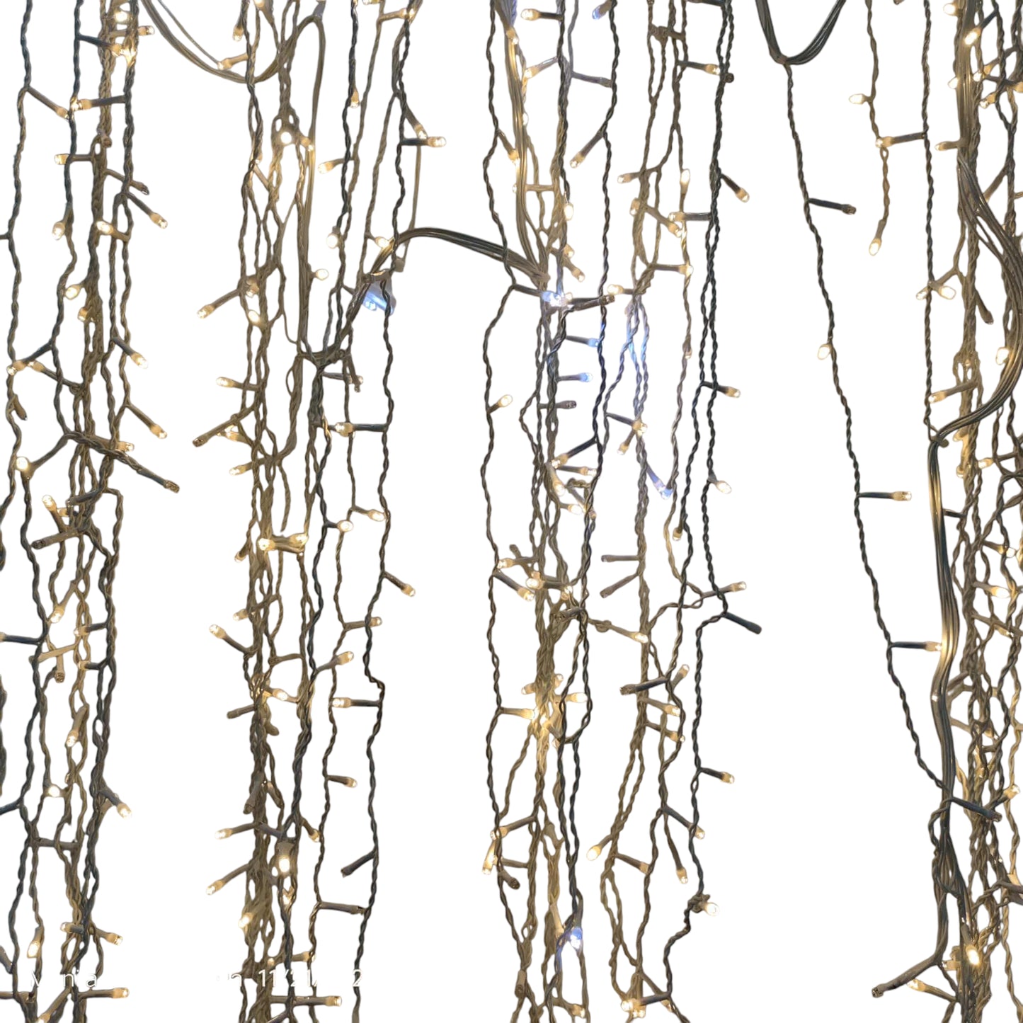 Mabuhay 400 Curtain LED Christmas Light Twinkling Warm White 3000K 220V Blinking 12W 8 Meters Length, String Distant 19cm, String Length 50cmCL69149-2