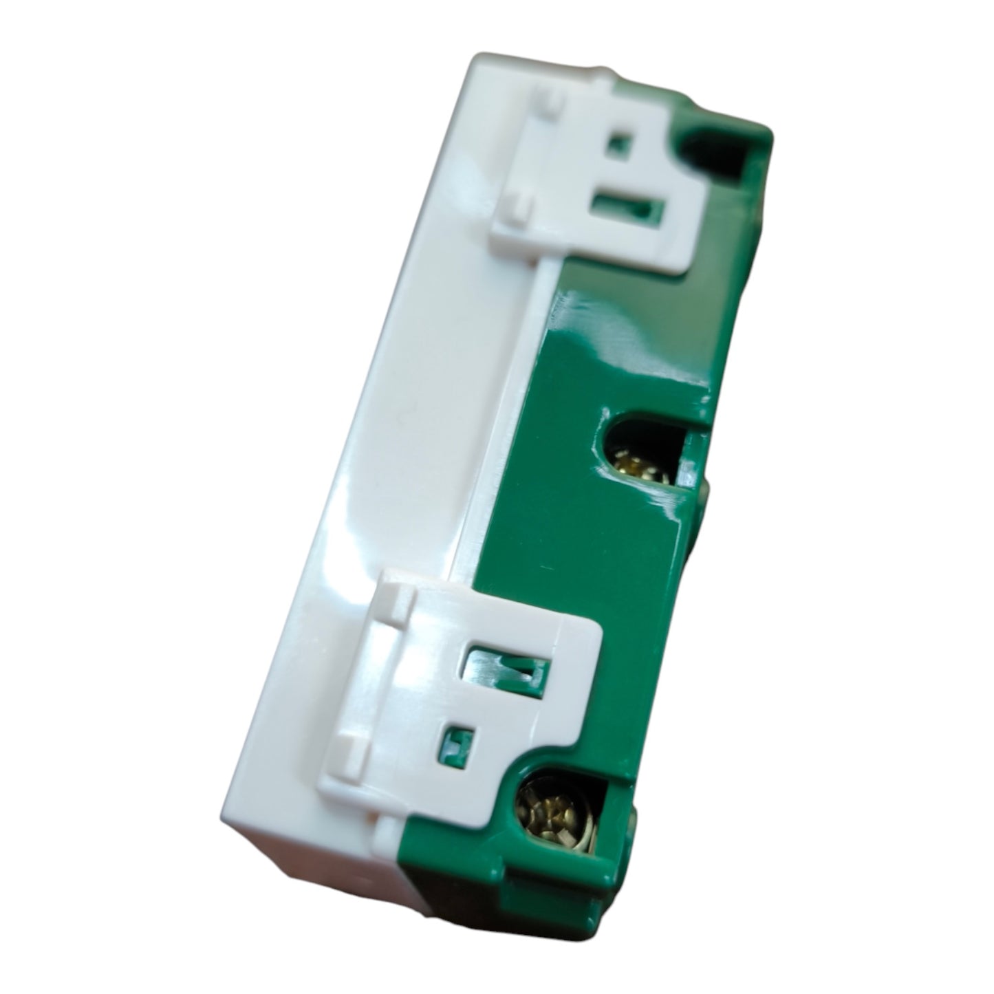 Omni Duplex Universal with Ground 16A 250V Wide Series WWU-402