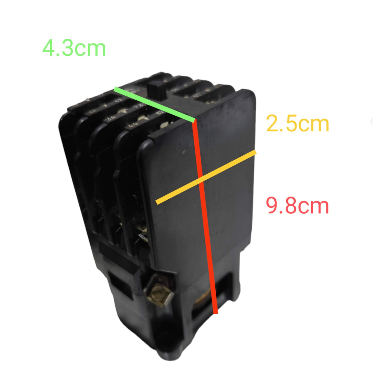 A black plastic electronic component or connector shown on a white background with overlaid dimension lines and text indicating measurements: 4.3cm, 2.