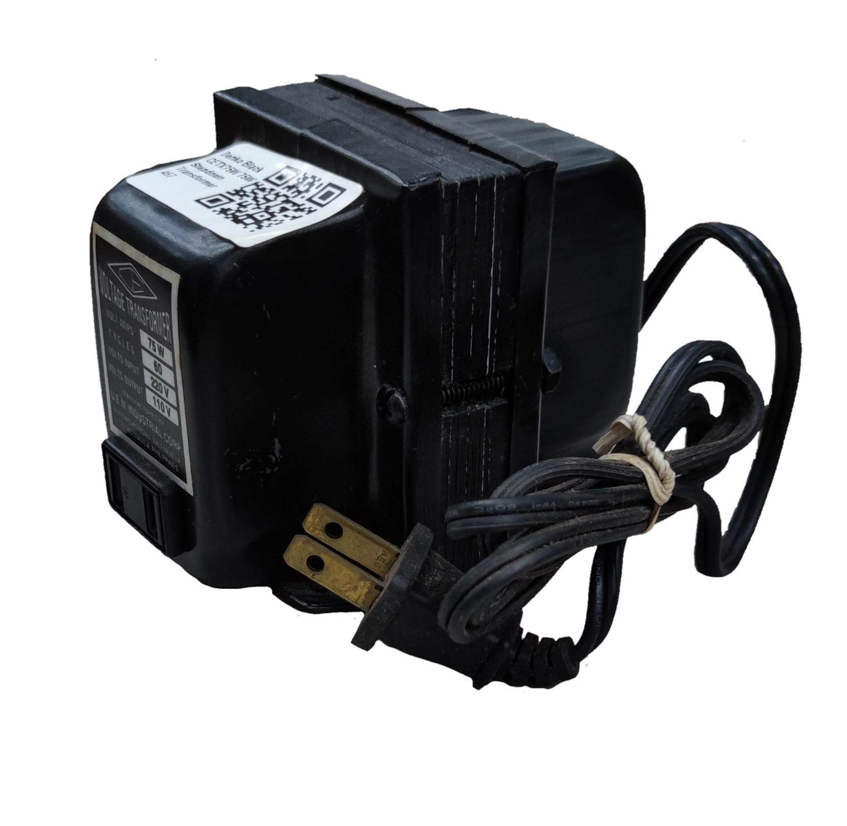CE 75W step down transformer 220V to 110V power adapter with attached black cord and plug