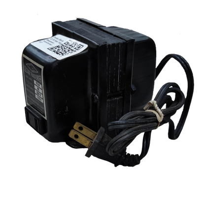 CE 75W step down transformer 220V to 110V power adapter with attached black cord and plug