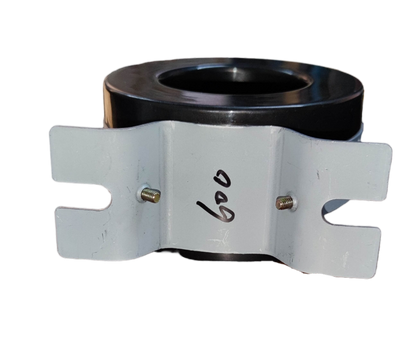 Auspicious 690V AC donut type current transformer for door chimes and bells with black core and metal mounting bracket