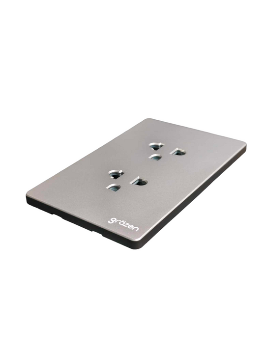 Grazen 2 Gang Universal Outlet with Ground 16A 220V Available Black White Gray and Gold GW-010