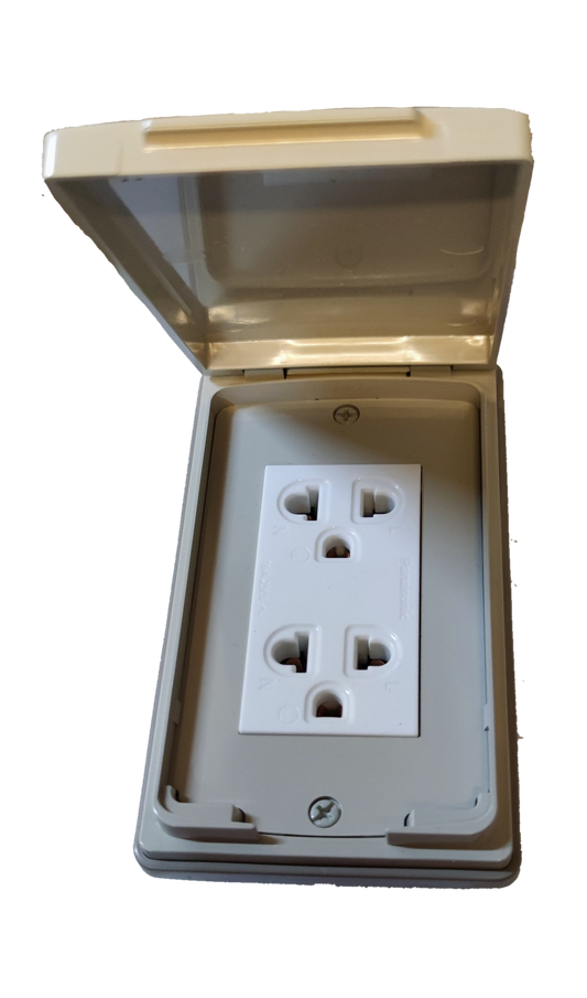 Panasonic Duplex Universal Convenience Outlet with Weatherproof Plate Cover, Weatherproof Duplex Universal Outlet Wide Series, Duplex Receptacle with Ground and Weatherproof Plate Cover WEG15925-5 / WEG7903