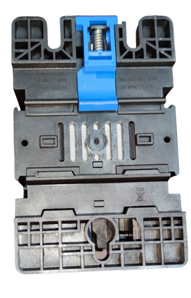 Chint Magnetic Contactor 110A 220V 1 NC-1NO black and blue electrical component for power control