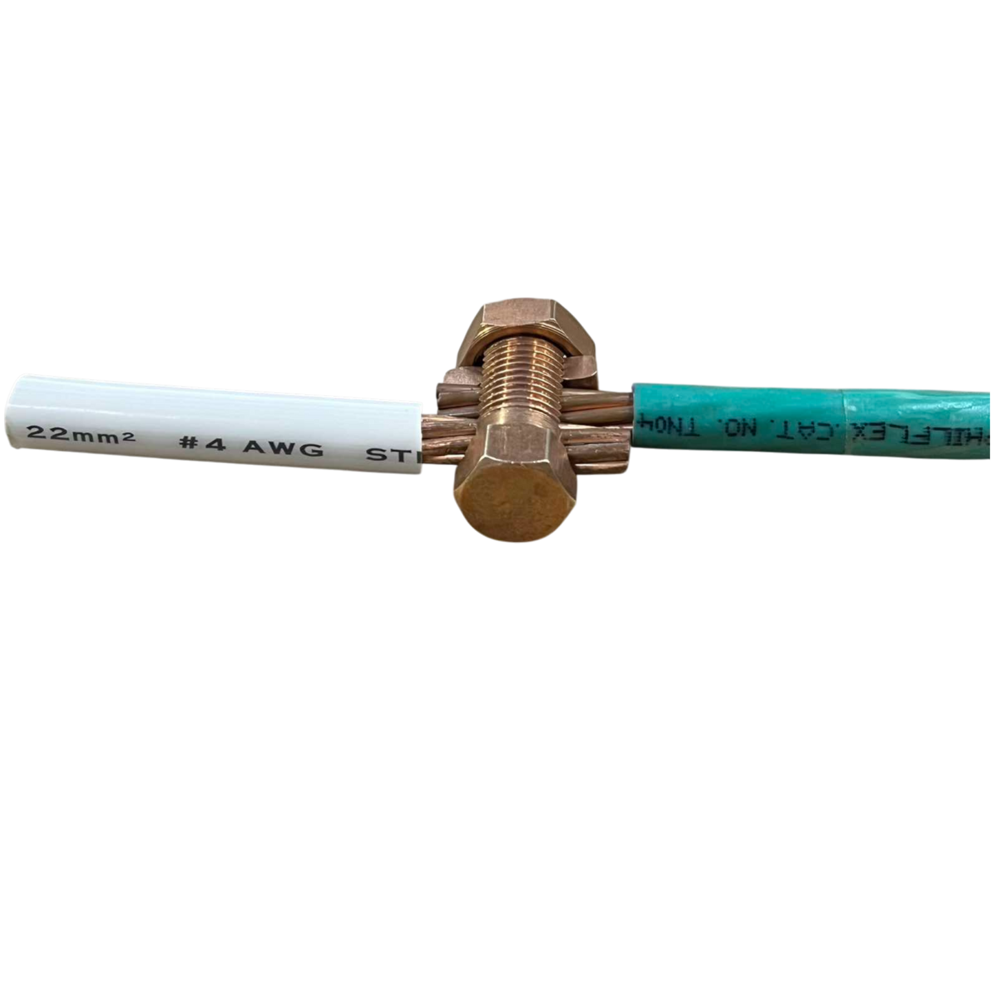 Solderless Connector 1 Bolt 8-22MM copper bolt connector joining green and white 22mm2 number 4 AWG electrical wires