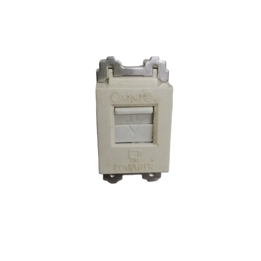 Omni data outlet classic series WEC-303 for computer connectivity and electrical setup